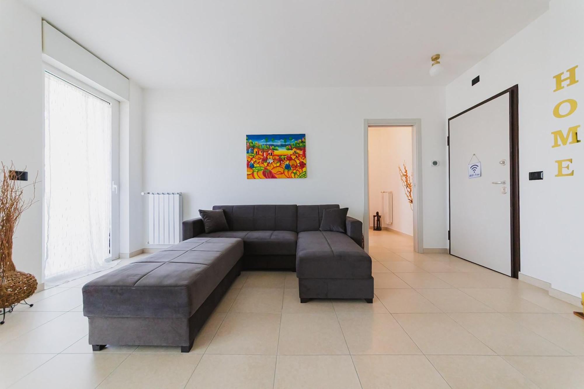 Swamyhome Aereoportobaripalese Bitonto Eksteriør billede