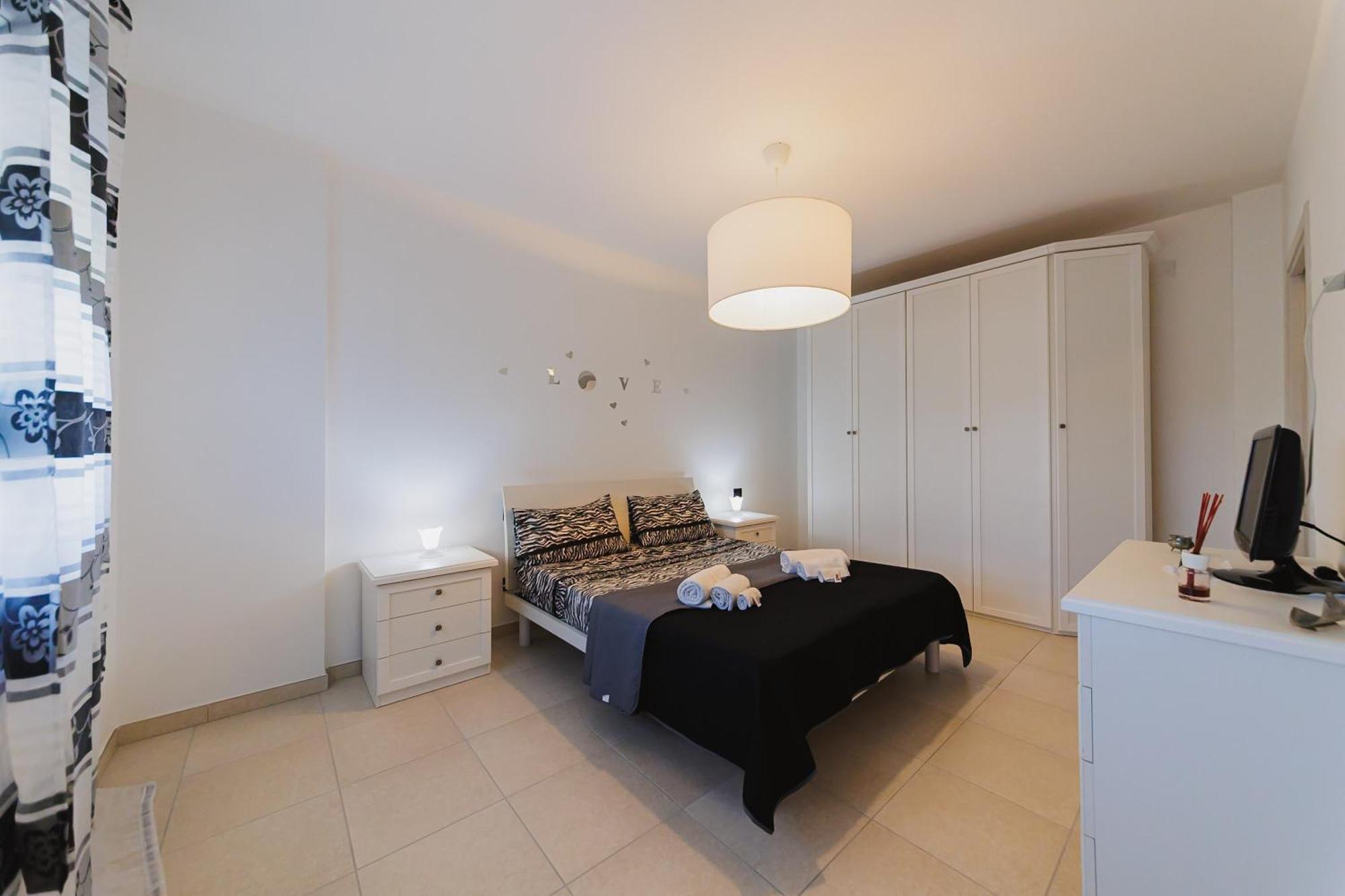 Swamyhome Aereoportobaripalese Bitonto Eksteriør billede